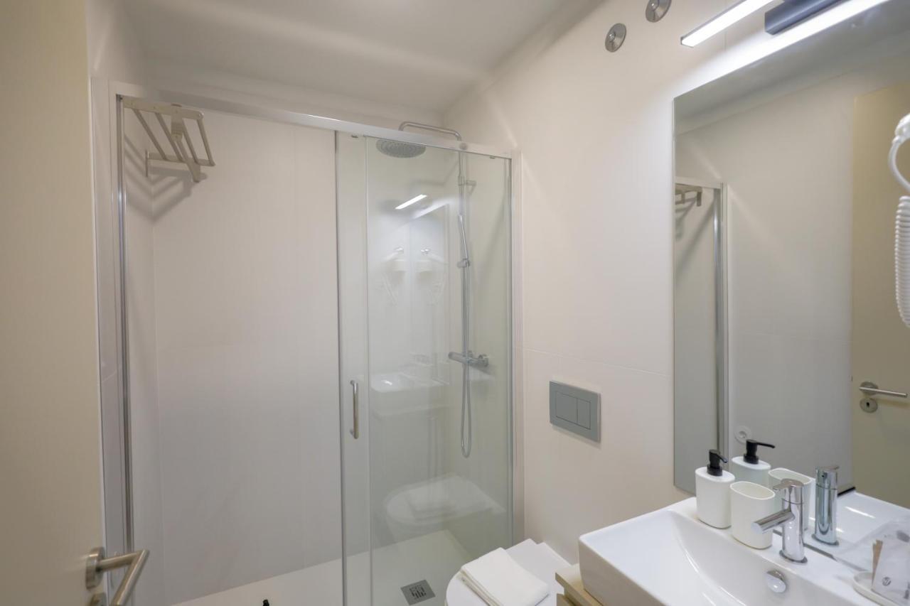 Martires Sweet Apts By Portocityhosts Стая снимка