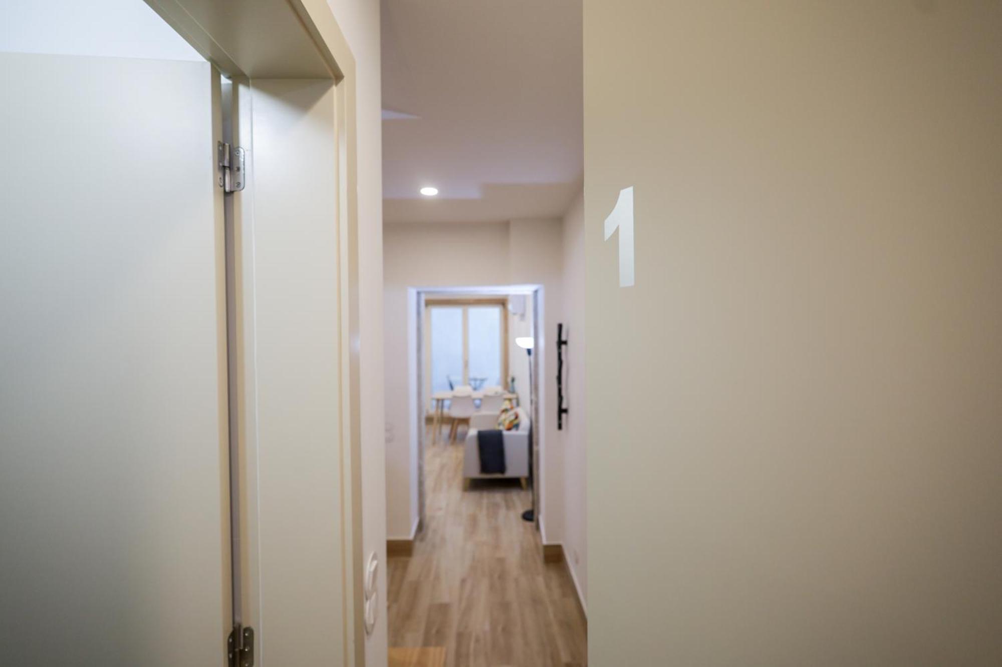 Martires Sweet Apts By Portocityhosts Стая снимка